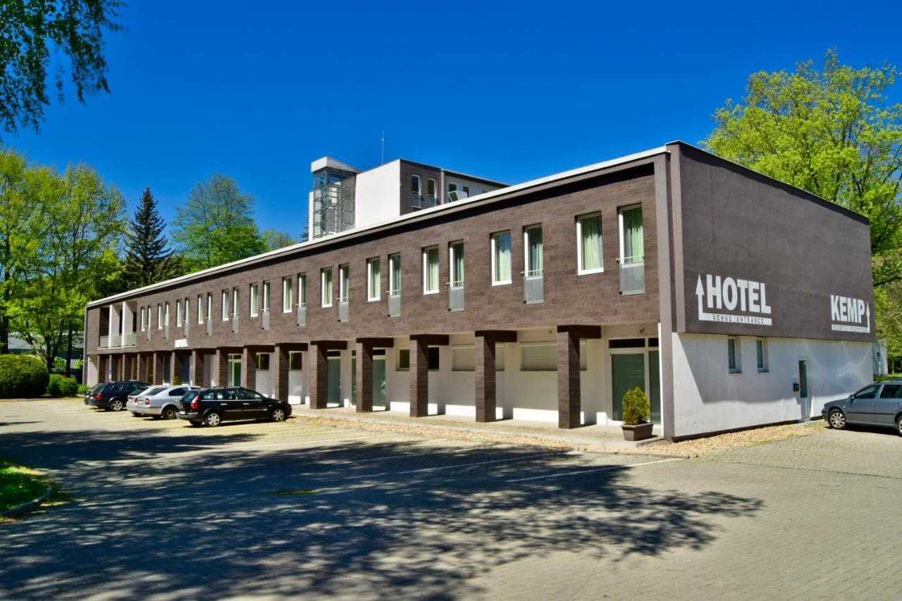 Hotel Sazavsky Ostrov Сазава Экстерьер фото