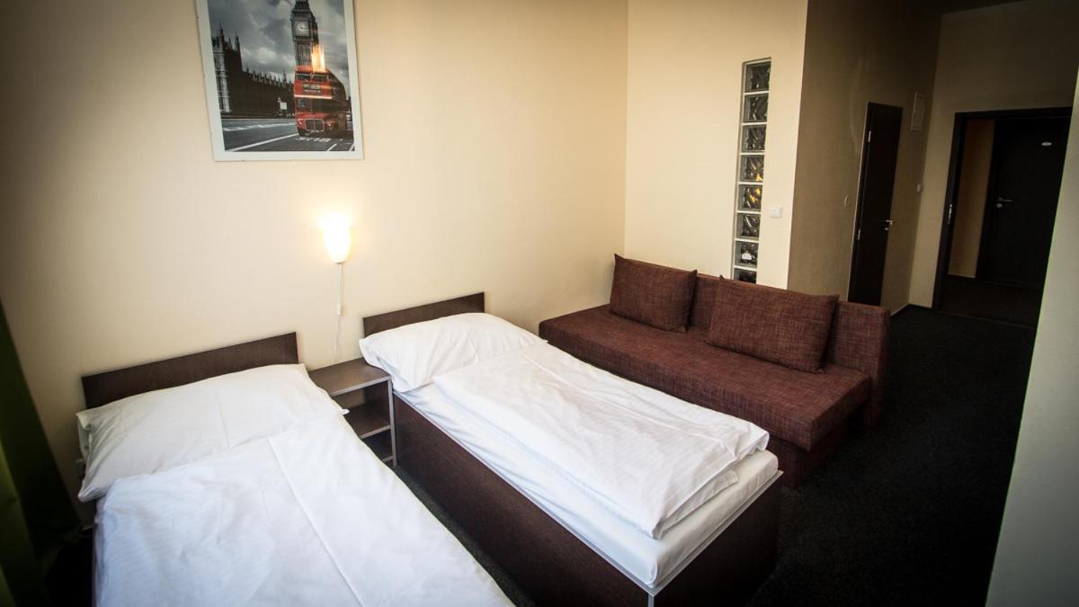 Hotel Sazavsky Ostrov Сазава Экстерьер фото